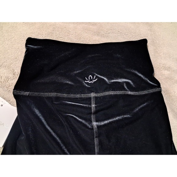 NEW! Beyond Yoga Women's Black Velvet High Waist Leggings Size S $99 - Picture 6 of 11